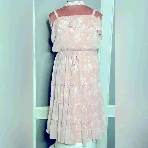 Francesca's mi ami Candice Floral Flounce Maxi Dress (V12) - Picture 1 of 9